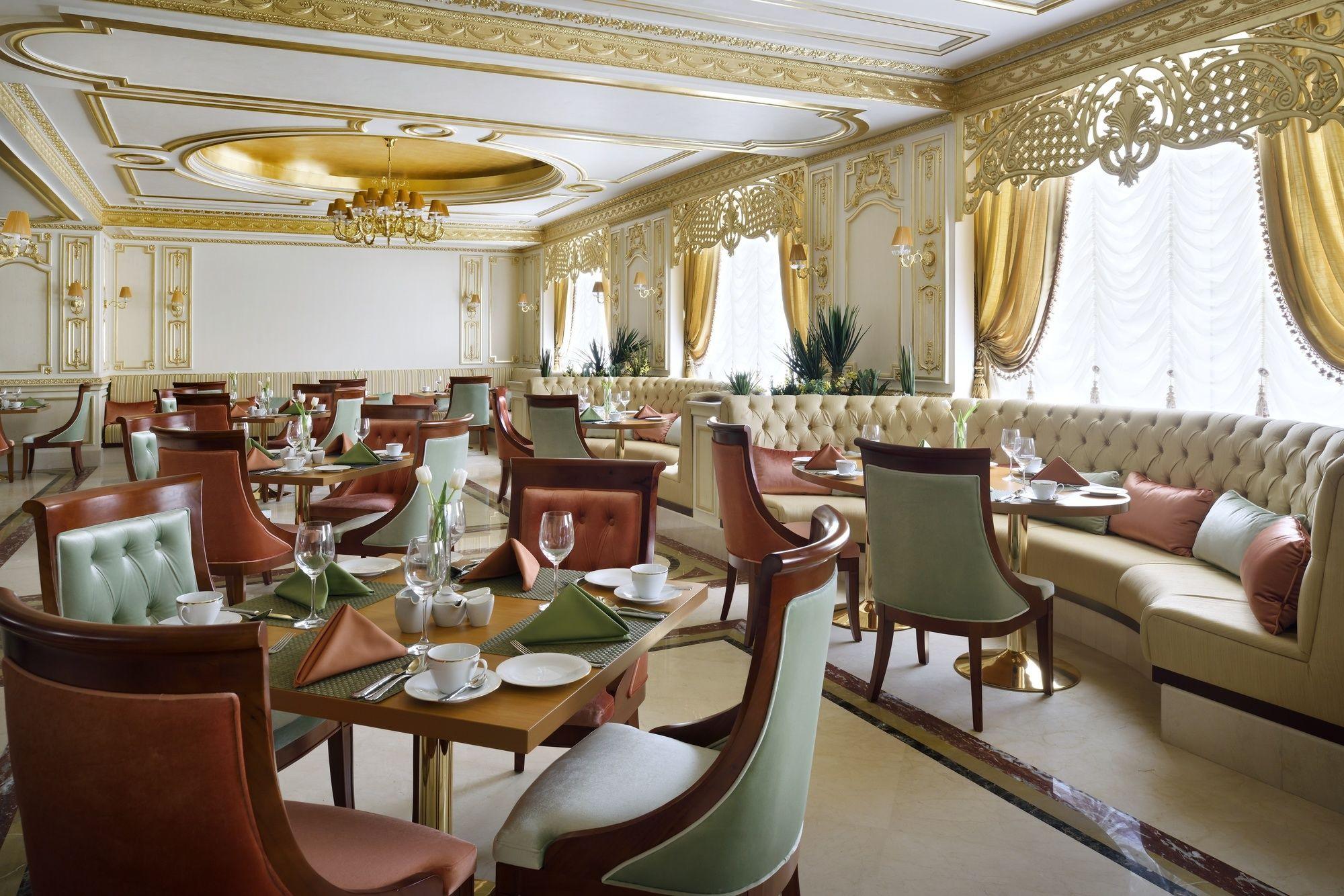 Moevenpick Hotel City Star Jidá Exterior foto Restaurant interior