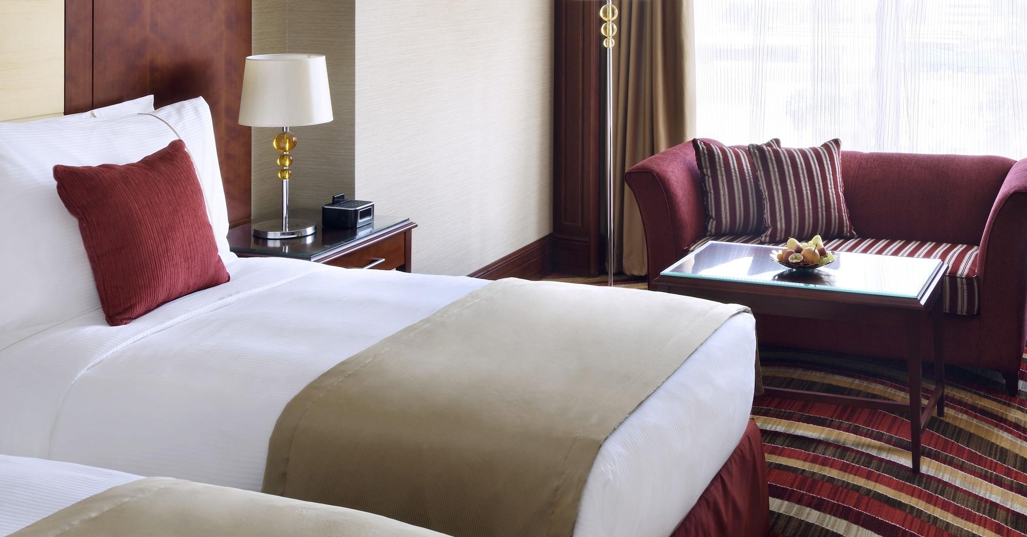 Moevenpick Hotel City Star Jidá Exterior foto A guest room at the hotel